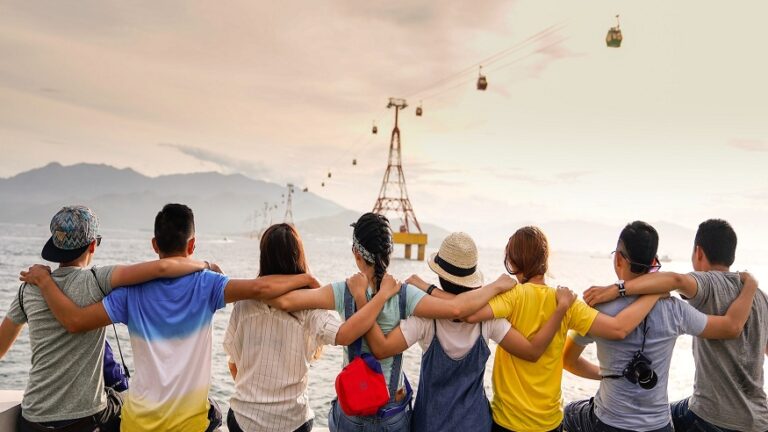 Traveling in a group: the best tips for preparing well