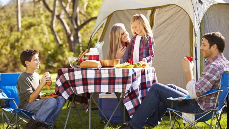 THE FAMILY CAMPING EXPERIENCE AT HUTTOPIA